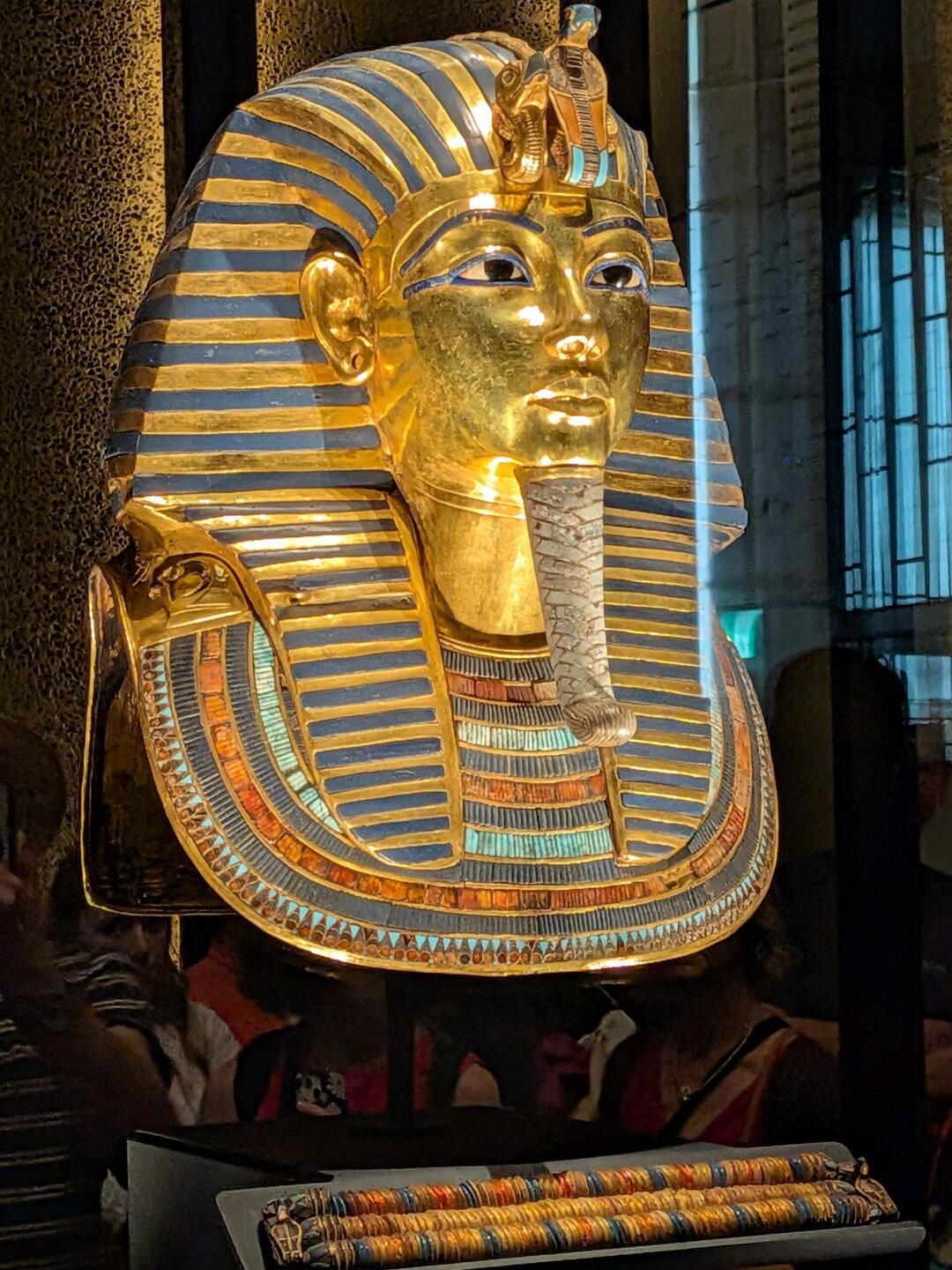 This mask is 11kg of solid gold.