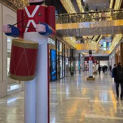 Wieder Weihnachsdeko im Hudson Yards Kaufhaus