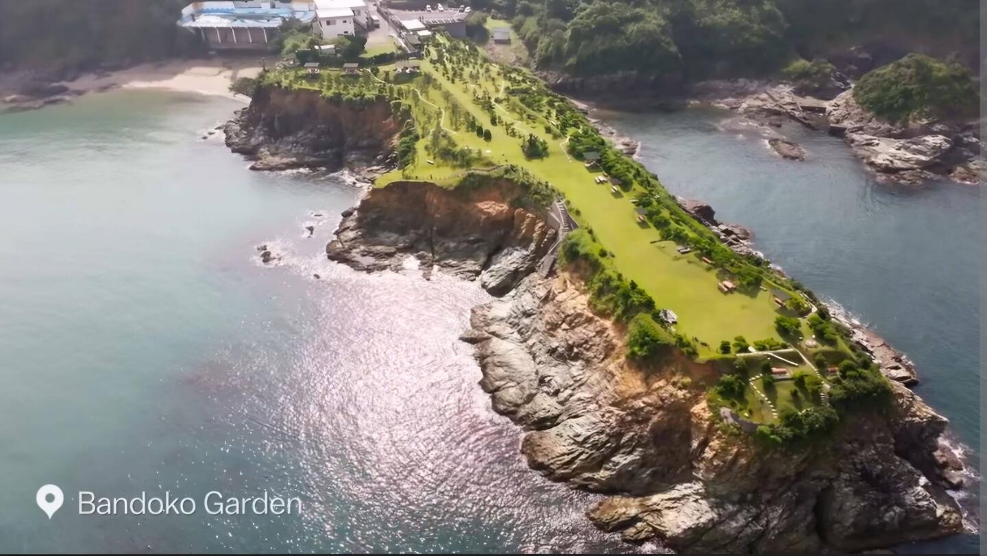 Aerial view of the peninsular garden; courtesy of a postcard. :)