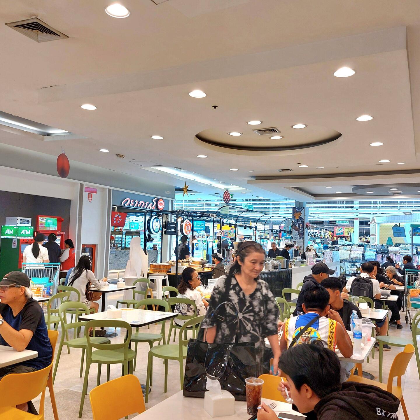 Eindrücke vom Food Court