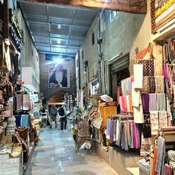 Der kleine "Ost-Souq" bietet dann doch noch ein wenig der erwarteten Flairs.