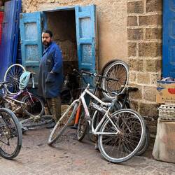 Lokaler Fahrradhändler und ...