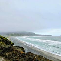 Westküste am Morgen mit Regen