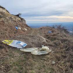 Wofür der Sand wohl hier im Nirgendwo gebraucht wird?