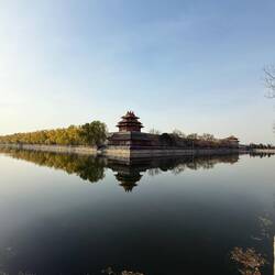 Alter Wachtturm am Wassergraben! Das war der Kaiserpalast.