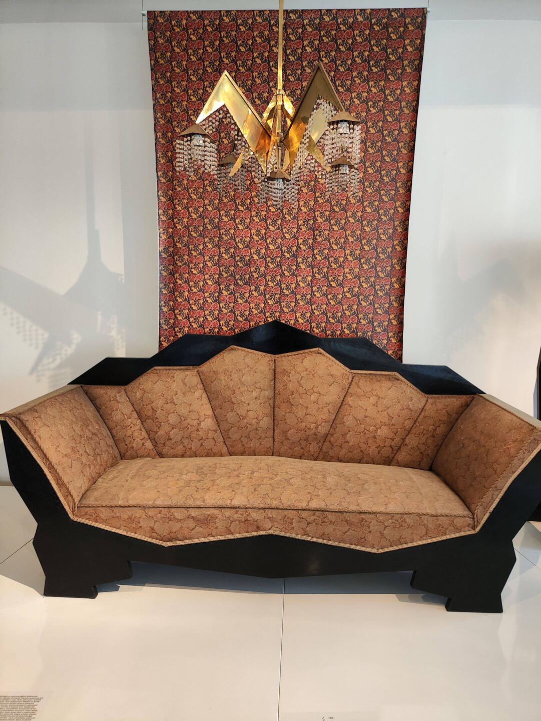 Im Kubismus-Museum im "Haus der schwarzen Madonna"