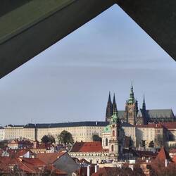 Blick aus dem Kampa-Museum