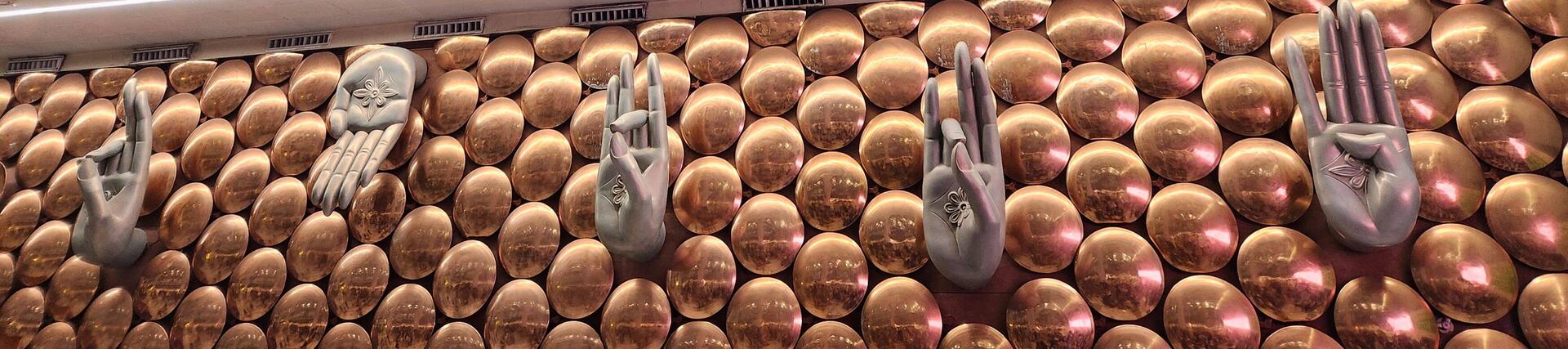 Mudra welcome us to Delhi