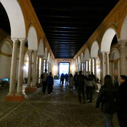 Apeadero (Horse Mounting hall)