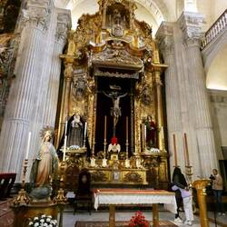 Cristo del Armor (Christ of Love) altar