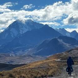 Onwards and upwards towards Huayna Potosi