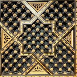 Relief aus Zedernholz