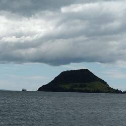 On déjeune en face du Mont