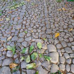 Natursteinpflaster auf allen Straßen