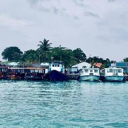 Hafeneinfahrt von Meedhoo