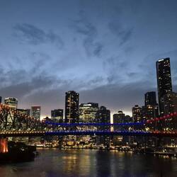 Story Bridge mit Skyline