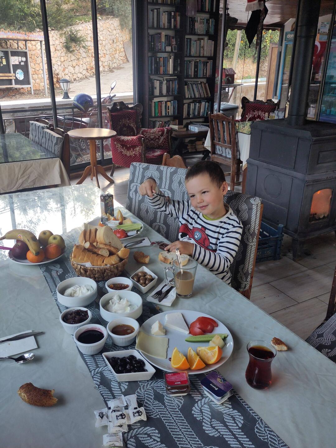 Un dernier magnifique petit déj avant de reprendre le vélo