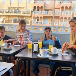 Rosie- Romys girlfriend