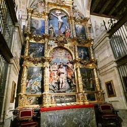 One of many side chapels