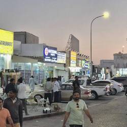 Abends im Zentrum von Sur