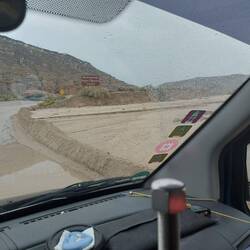 Erste Anzeichen von Verwüstungen.