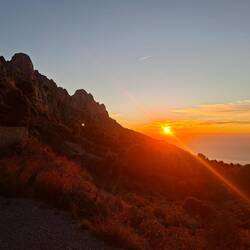 Lever de soleil sur la Serra de Bernia