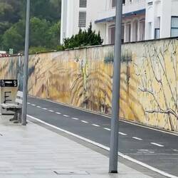 Un Graffiti que se agradece, no como la mayoría que son adefesios urbanísticos