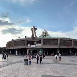 Rundumblick vom Pilgerplatz aus.