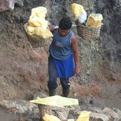 Earning £10/day, these wages are much-coveted but at great cost to the porters' health