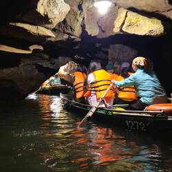 In Deutschland ohne Helm undenkbar. 🙈😂😂