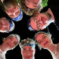 The blue bandanas gang