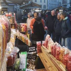Am Bozner Obstmarkt