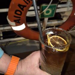 Unser Favorit Dark & Stormy, dunkler Rum mit Ginger Bier