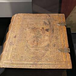 Bernese Piscator Bible, 1684. Trans. by Johannes Piscator, for those not loyal to Luther or Zwingli.