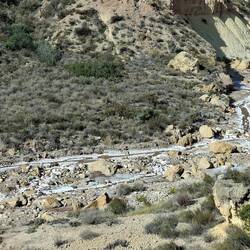 On arrive à la Rambla Salada ! Non, non, ce n'est ni de la neige, ni du givre, mais du sel !