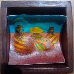 To top it all up: decorated rice paper covering a yummy sponge cake