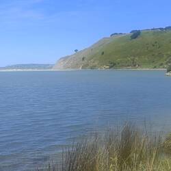 La marée est remontée. Le paysage change