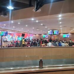 So schlimm...Event Restaurant mit Bespassung inkl.