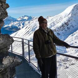 Dad on the cliff walk around the mountain. "Tall" peaks behind him are Tschingelhorn & Gspaltenhorn.