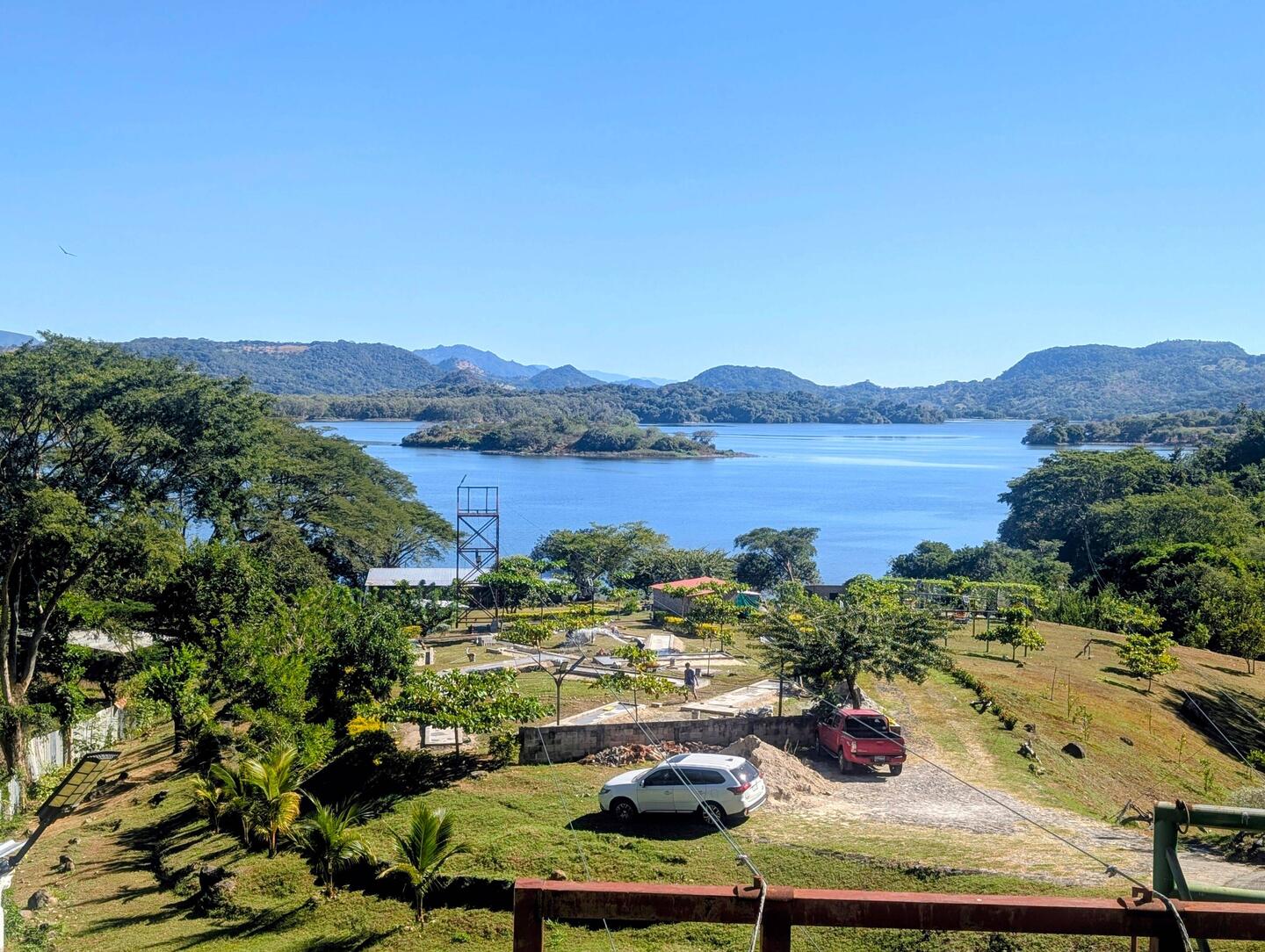 Noch einen Blick auf Suchitlán See