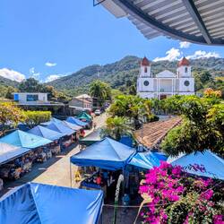 Weihnachtsmarkt Alegría