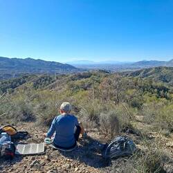 Vue idéale pour réfléchir en picnic... Météo idéale pour avoir du mal à repartir du picnic...