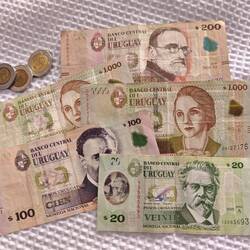Uruguay'sche Pesos - 1000 Peso sind ca. 22€