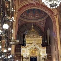 Podium mid-Sanctuary when there was a bima there