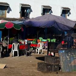 Der fangfrische Fisch kommt hier direkt auf den Grill