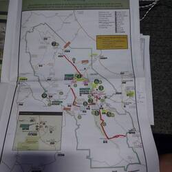 Alle rot markierten Straßen sind geschlossen.