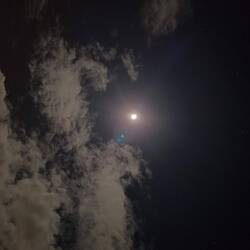 😎 Letzte Pipi Runde, im Pyjama, am Strand