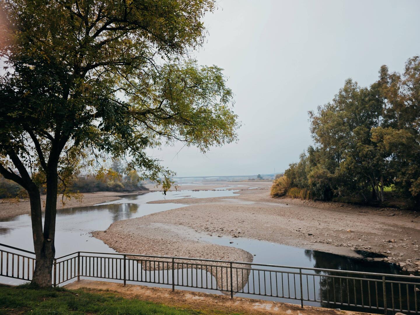 Fluss Guadian hat wenig Wasser drin