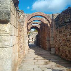 Durchgang zum Römischen Theater