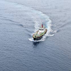 Das Lotsenboot kommt
